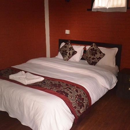 Hotel Holiday Inn Katmandu Kültér fotó
