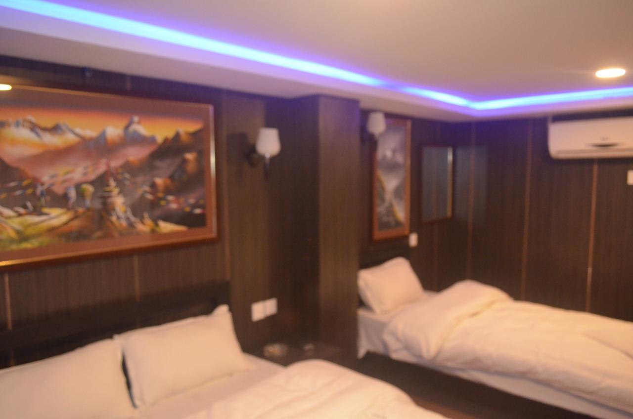 Hotel Holiday Inn Katmandu Kültér fotó