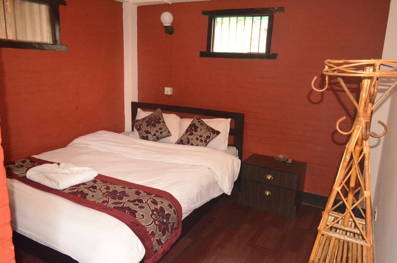 Hotel Holiday Inn Katmandu Kültér fotó
